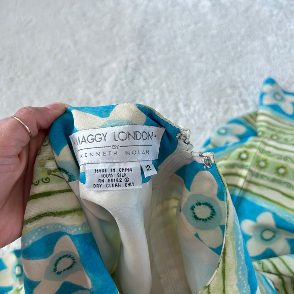Maggy London Silk Floral Maxi Dress Women 12 Tropical Blu/Yellow Vacation Resort - Picture 5 of 5